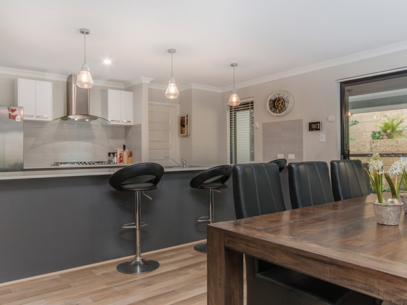 9 Bush View, Wannanup WA 6210