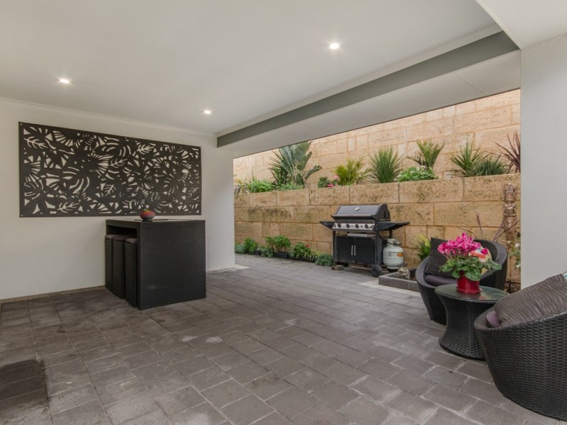 9 Bush View, Wannanup WA 6210