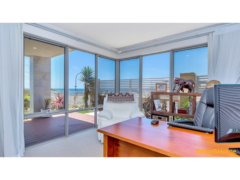 32 ACEROSA BOULEVARD, Halls Head WA 6210