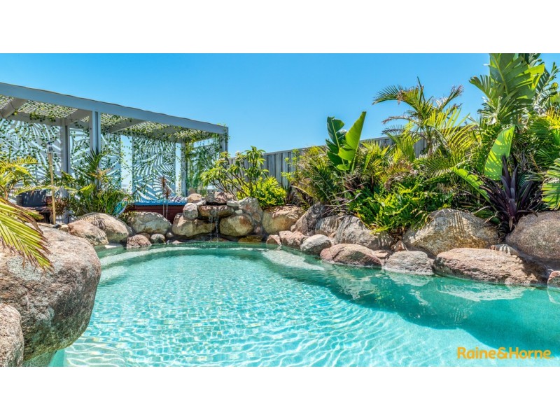 32 ACEROSA BOULEVARD, Halls Head WA 6210