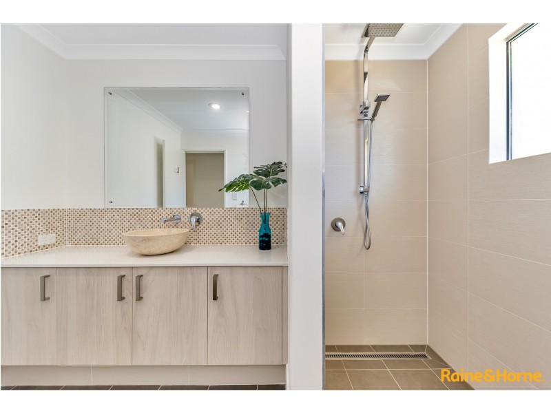 32 ACEROSA BOULEVARD, Halls Head WA 6210