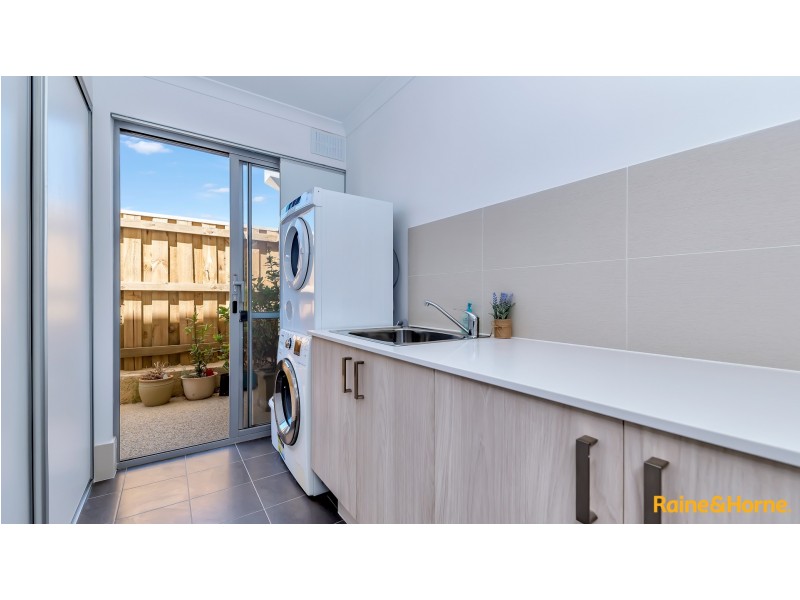 32 ACEROSA BOULEVARD, Halls Head WA 6210