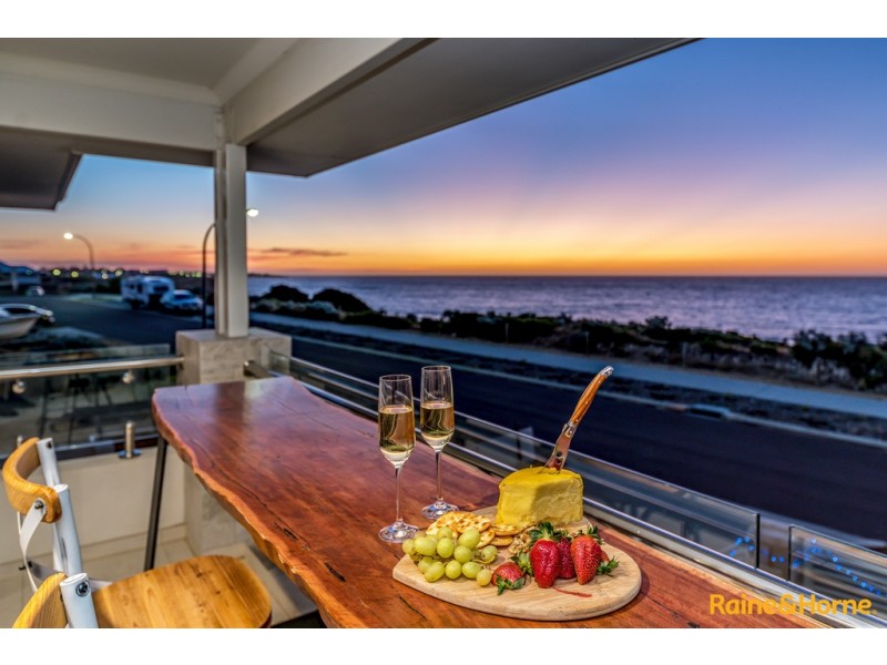 32 ACEROSA BOULEVARD, Halls Head WA 6210