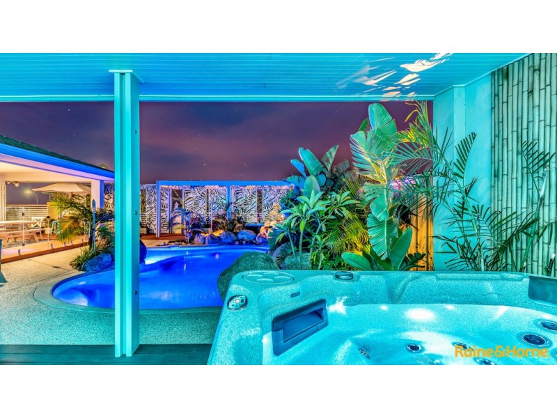 32 ACEROSA BOULEVARD, Halls Head WA 6210