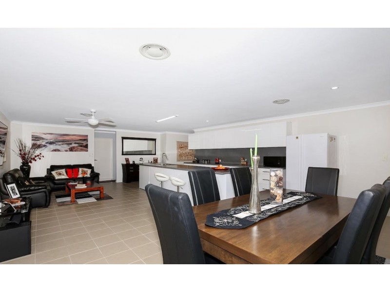2 Jollup Way, Ravenswood WA 6208
