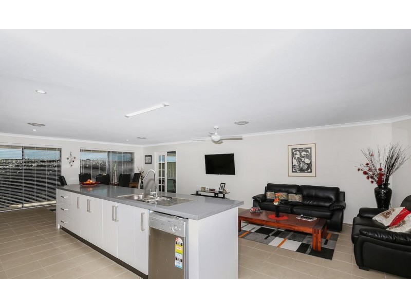 2 Jollup Way, Ravenswood WA 6208