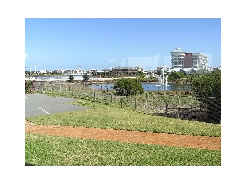 2/78 Ormsby Terrace, Mandurah WA 6210