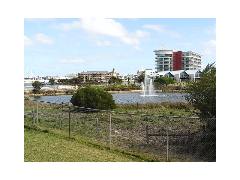 2/78 Ormsby Terrace, Mandurah WA 6210