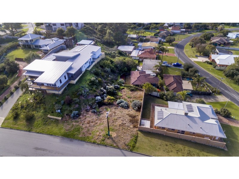 13A MIPPI ROAD, Halls Head WA 6210