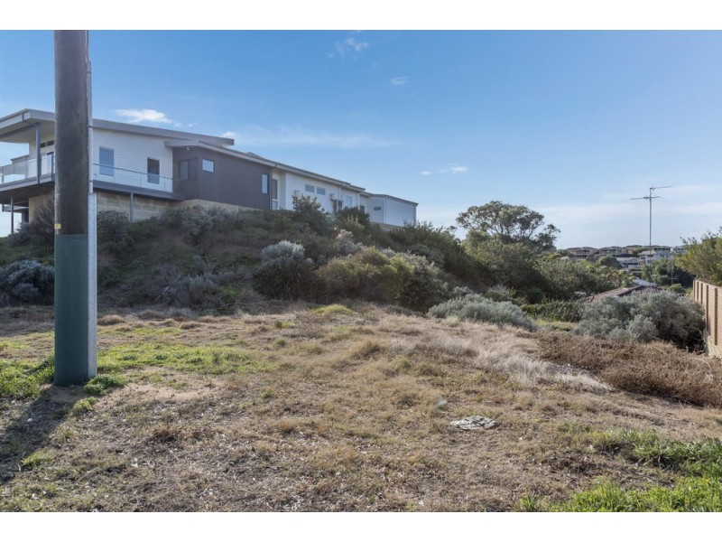 13A MIPPI ROAD, Halls Head WA 6210