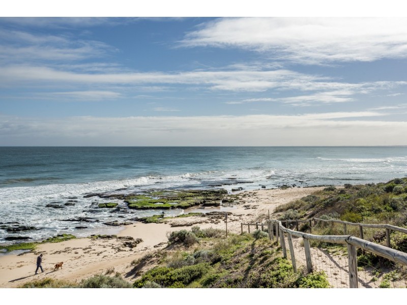 13A MIPPI ROAD, Halls Head WA 6210