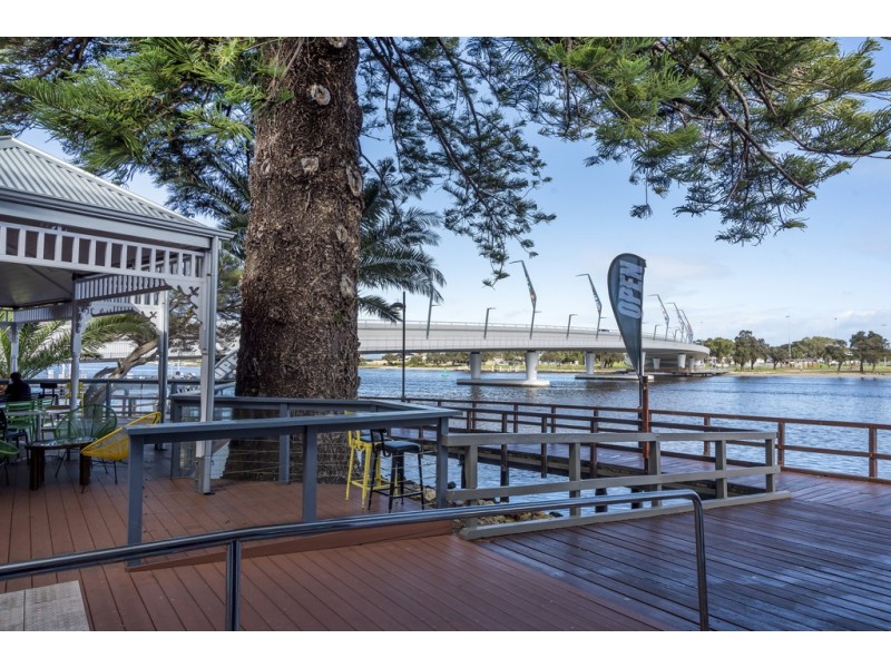13A MIPPI ROAD, Halls Head WA 6210