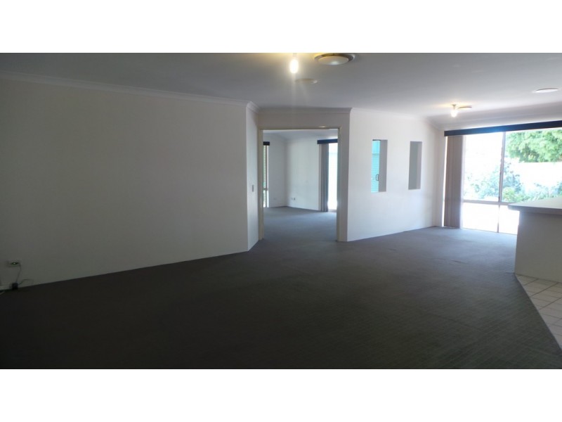 166 Oakmont Avenue, Meadow Springs WA 6210