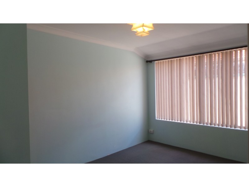 166 Oakmont Avenue, Meadow Springs WA 6210