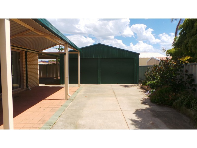 166 Oakmont Avenue, Meadow Springs WA 6210