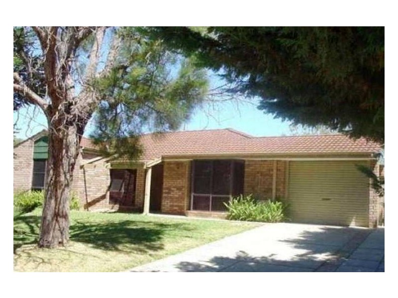 36 MANILDRA DRIVE, Dudley Park WA 6210
