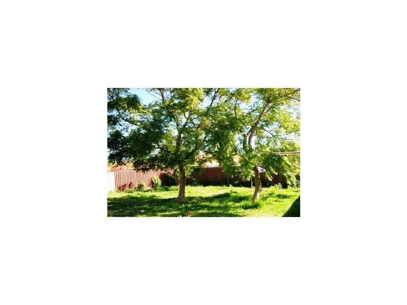 36 MANILDRA DRIVE, Dudley Park WA 6210