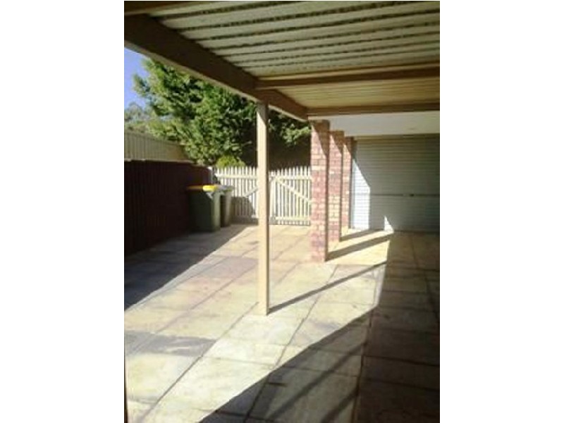 36 MANILDRA DRIVE, Dudley Park WA 6210