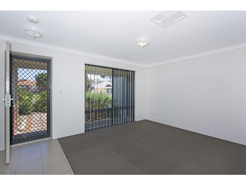 2/1 Yanget, Mandurah WA 6210