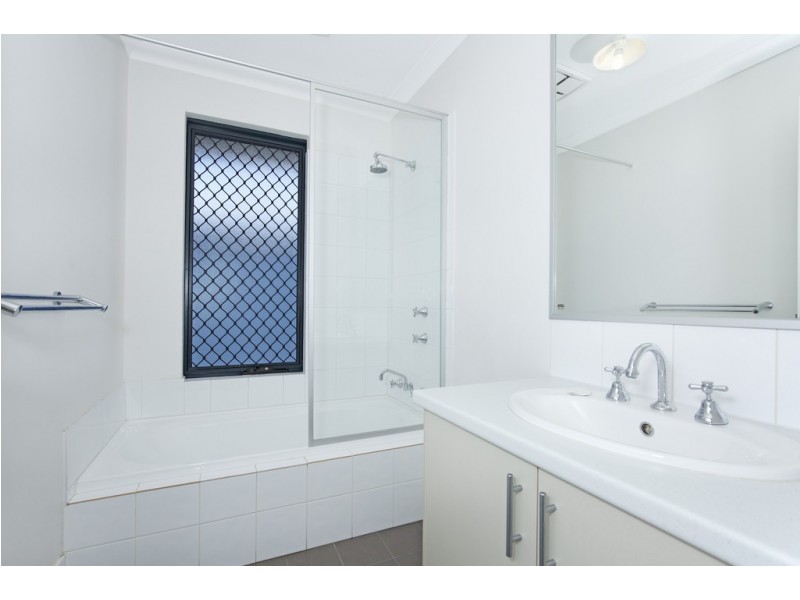 2/1 Yanget, Mandurah WA 6210