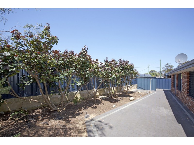 2/1 Yanget, Mandurah WA 6210