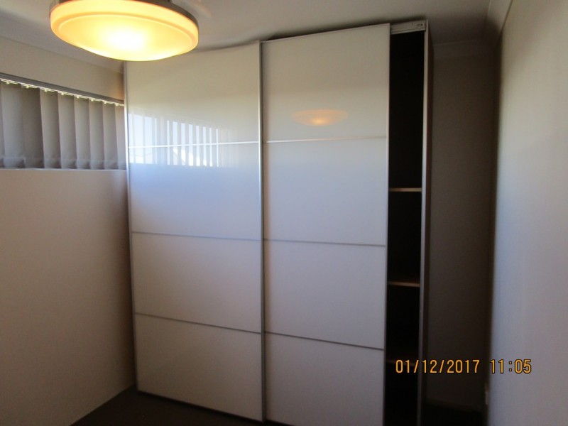 27 Benalla Way, Lakelands WA 6180