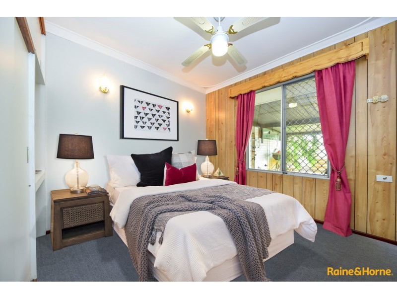 1 KINGIA PLACE, Pinjarra WA 6208