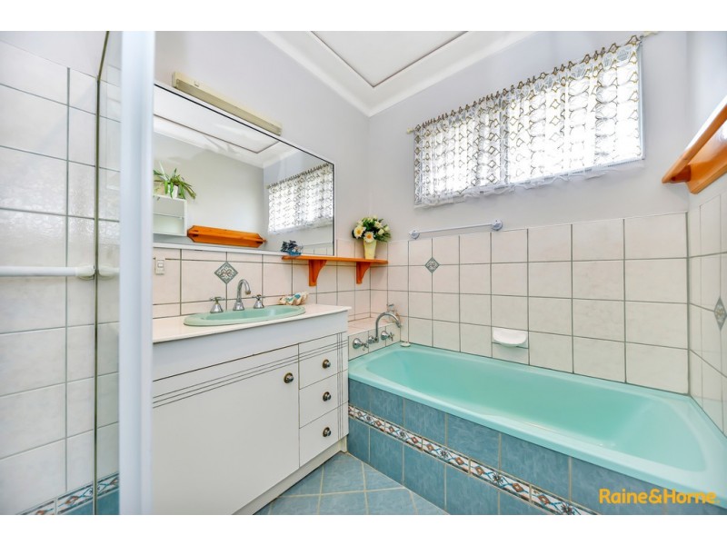 1 KINGIA PLACE, Pinjarra WA 6208