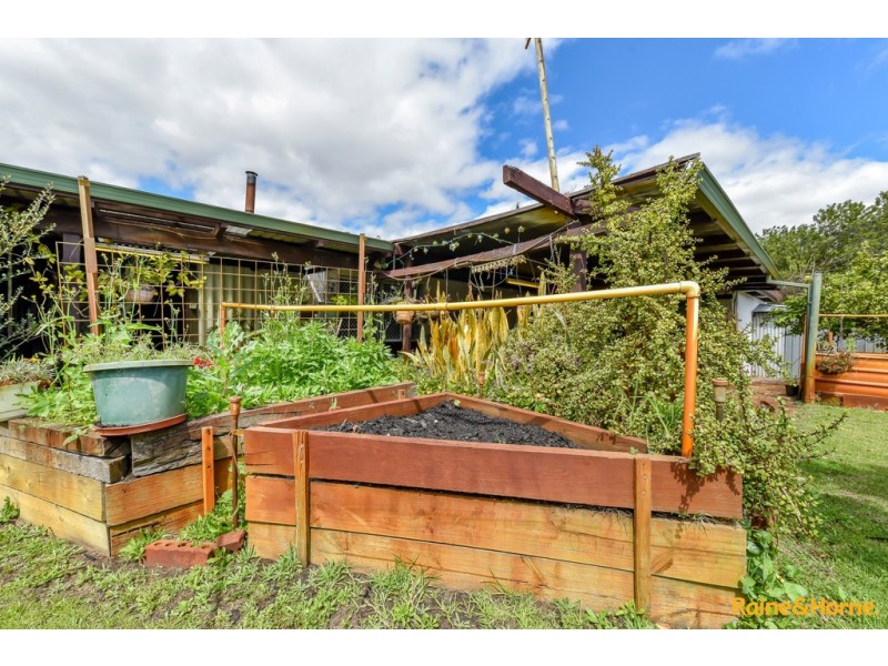 1 KINGIA PLACE, Pinjarra WA 6208