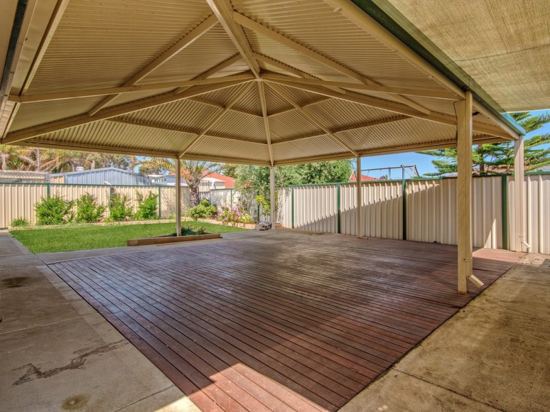 166 Oakmont Avenue, Meadow Springs WA 6210