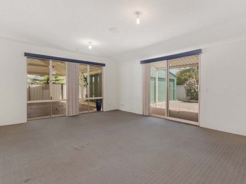 166 Oakmont Avenue, Meadow Springs WA 6210