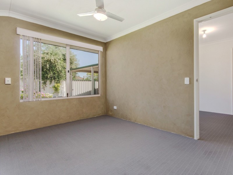 166 Oakmont Avenue, Meadow Springs WA 6210