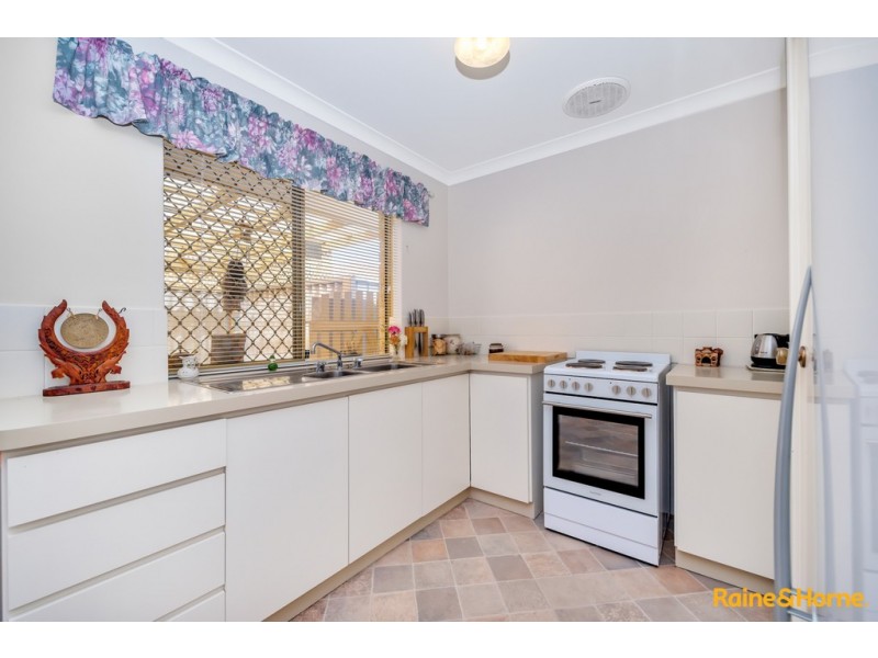 8/2 Loaring Street, Mandurah WA 6210
