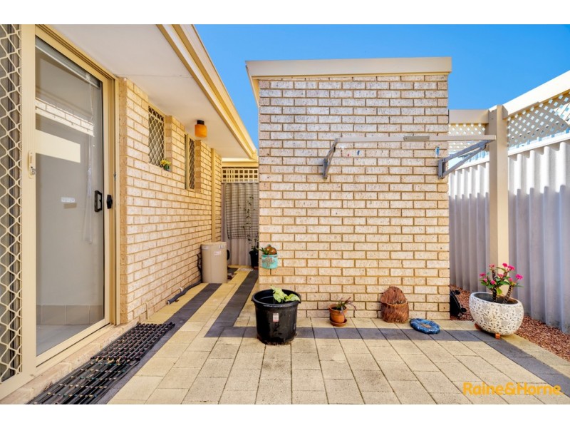 8/2 Loaring Street, Mandurah WA 6210