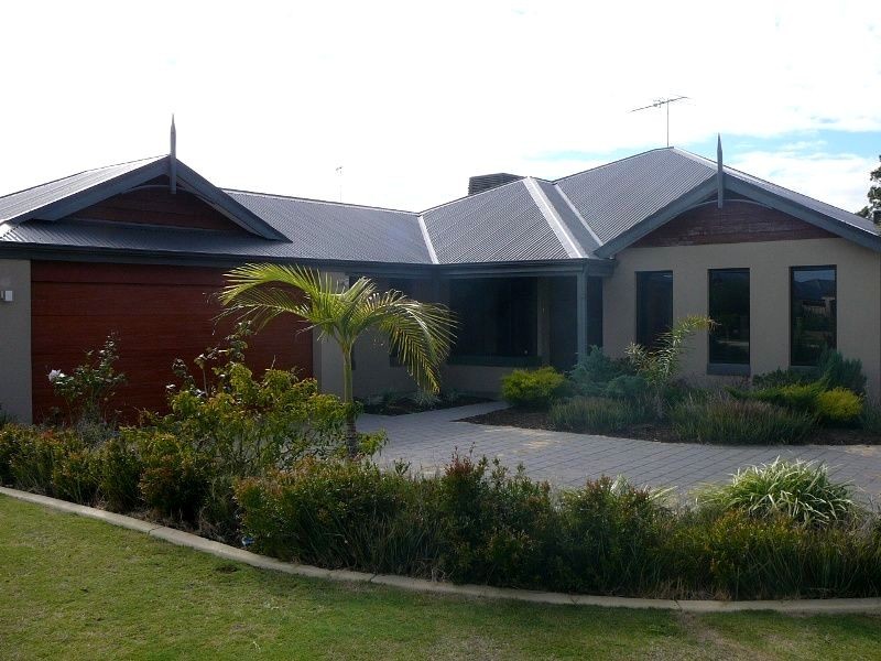 80 BALLARD MEANDER, Lakelands WA 6180