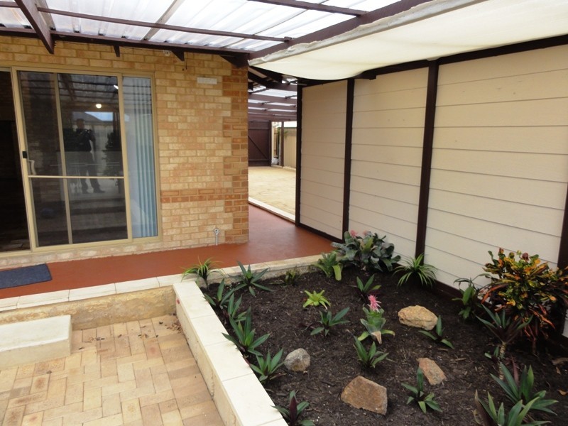12 Blossom Place, Coodanup WA 6210