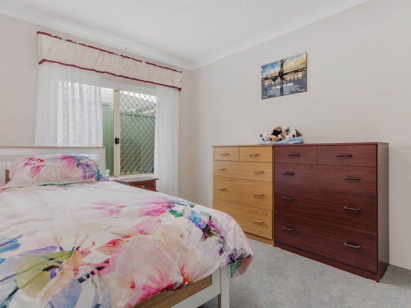 2 Templetonia Promenade, Halls Head WA 6210