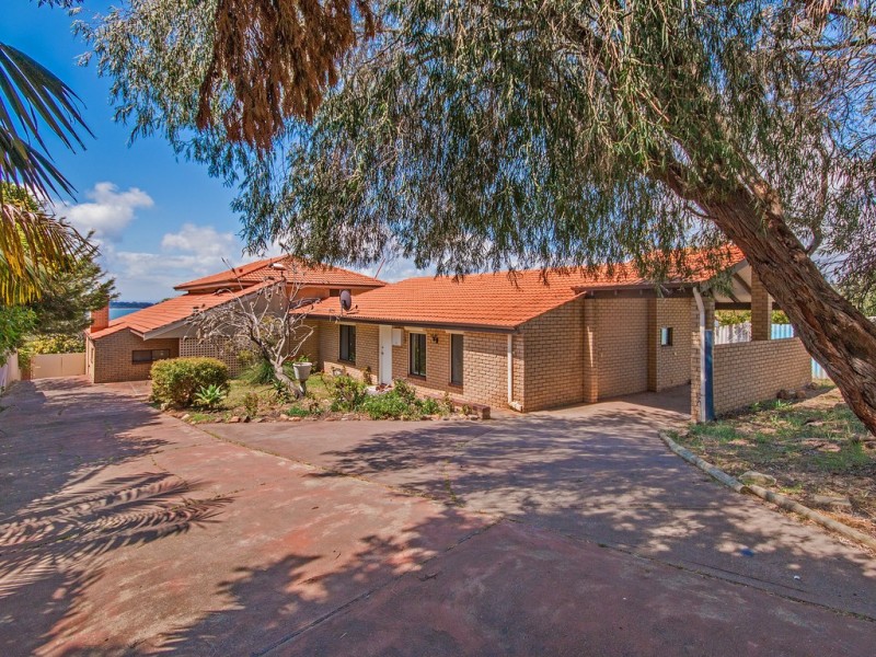 2/16 Gregory Road, Dawesville WA 6211