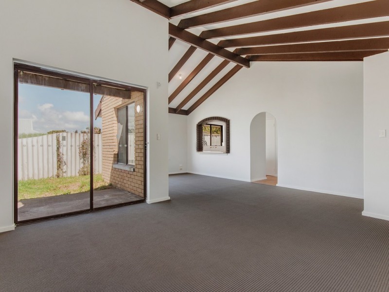 2/16 Gregory Road, Dawesville WA 6211