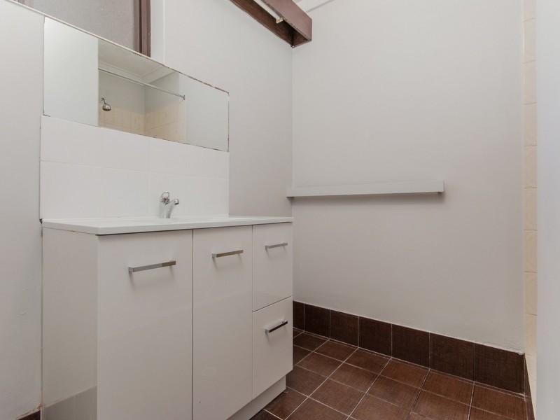 2/16 Gregory Road, Dawesville WA 6211