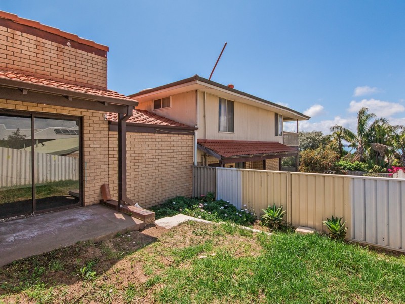 2/16 Gregory Road, Dawesville WA 6211