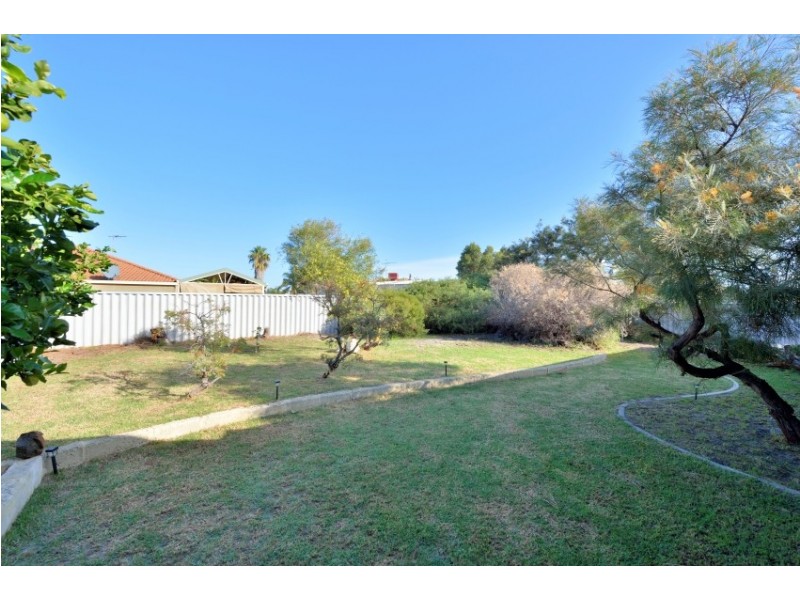 5 Newport Drive, Dudley Park WA 6210