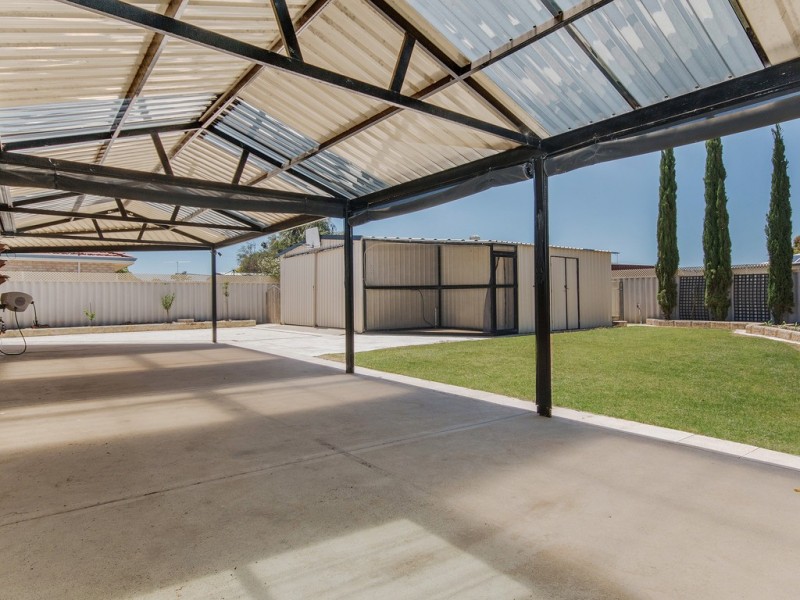 8 Appletree Place, Greenfields WA 6210