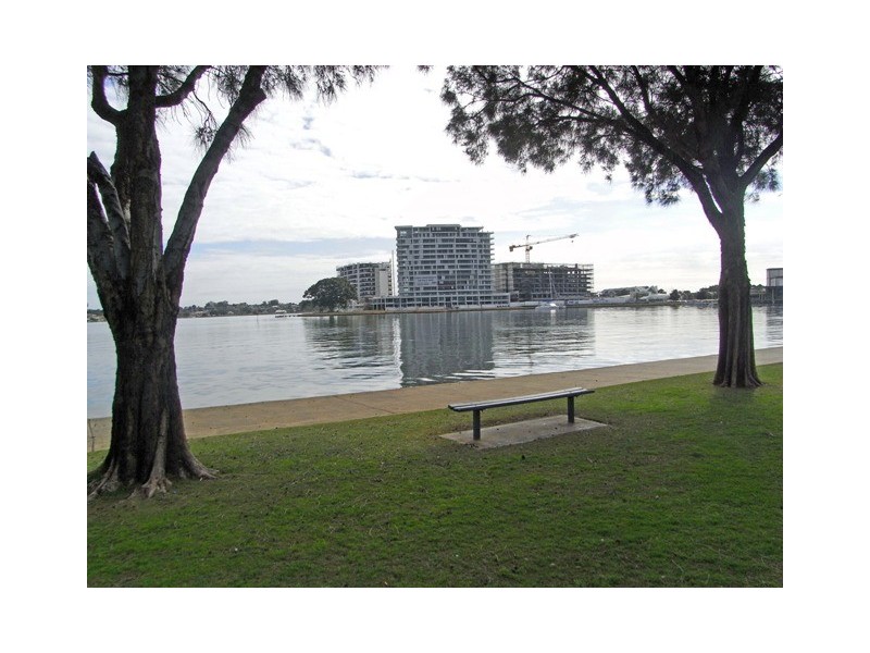 app / 403 The Point, Mandurah WA 6210