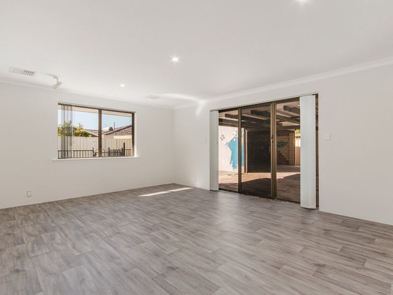 24 ELMORE WAY, Dudley Park WA 6210