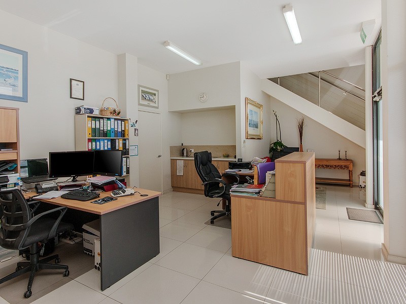 2/32 Tindale Street, Mandurah WA 6210