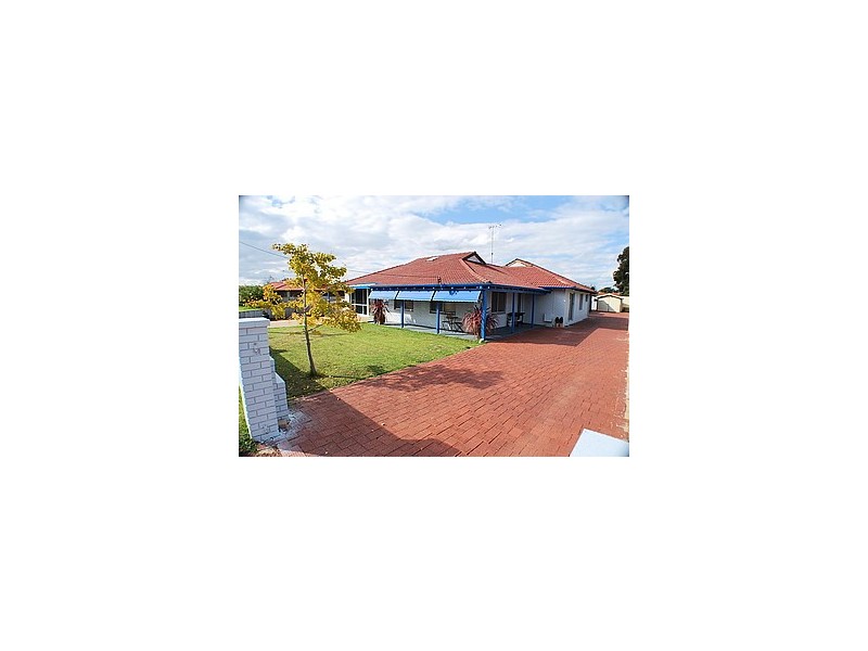 31 Sholl Street, Mandurah WA 6210