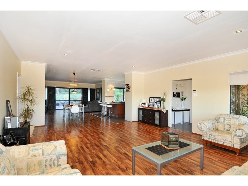 141 Amarillo Drive, Karnup WA 6176