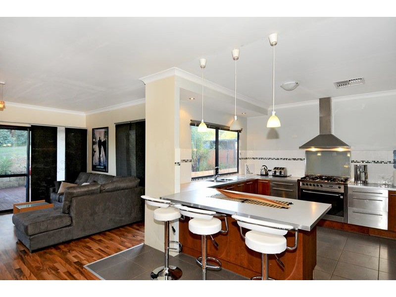 141 Amarillo Drive, Karnup WA 6176