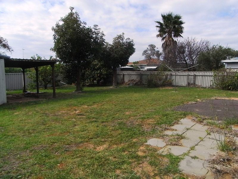 26 Churchill Avenue, Dudley Park WA 6210